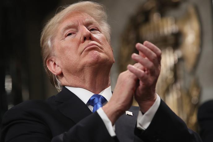 Donald Trump | Trump je kljub sodni blokadi v Portland napotil nacionalno gardo Kalifornije, za Chicago pa se mu ponuja nacionalna garda Teksasa. "Zakon proti vstaji bom uporabil, če bodo ljudje umirali, sodišča, guvernerji in župani pa nas bodo blokirali," je dejal predsednik ZDA. | Foto Guliverimage