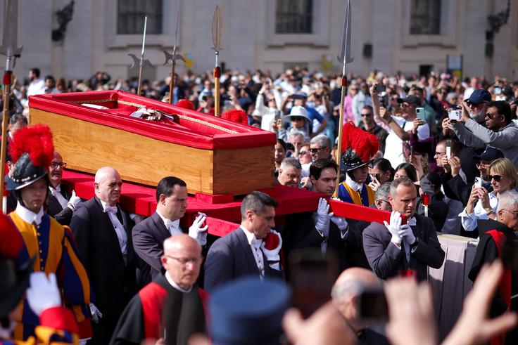 Papež Frančišek krsta1 | Foto: Reuters