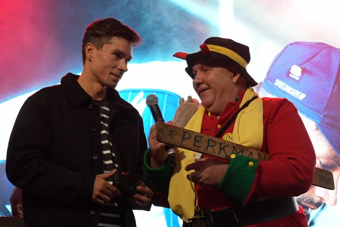 V Zagorju ob Savi rdeča preproga za rdečega Primoža Rogliča #video