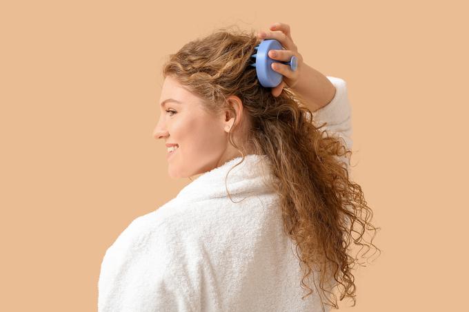 Pri masaži lasišča lahko uporabite tudi različna olja. | Foto: Shutterstock