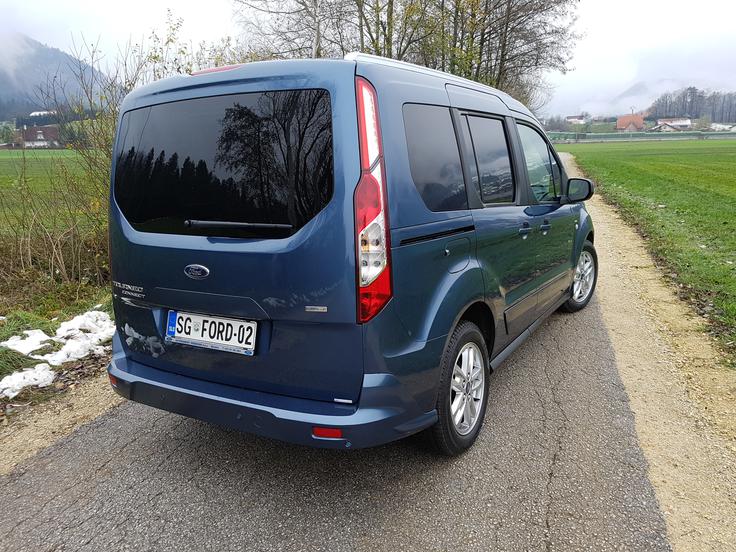 Ford transit tourneo | Foto: Gregor Pavšič