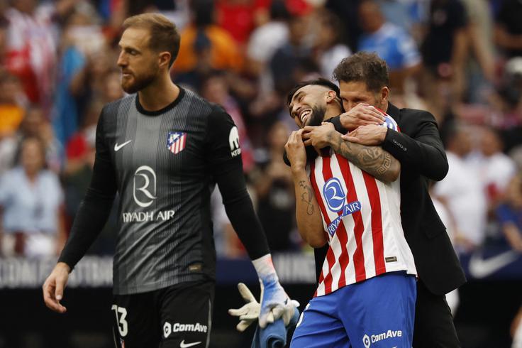 Jan Oblak je v soboto pomagal Atleticu do veličastne zmage nad Realom (5:2). Diego Simeone ni skrival navdušenja nad predstavo rojaka Nicolasa Gonzaleza. | Foto: Reuters