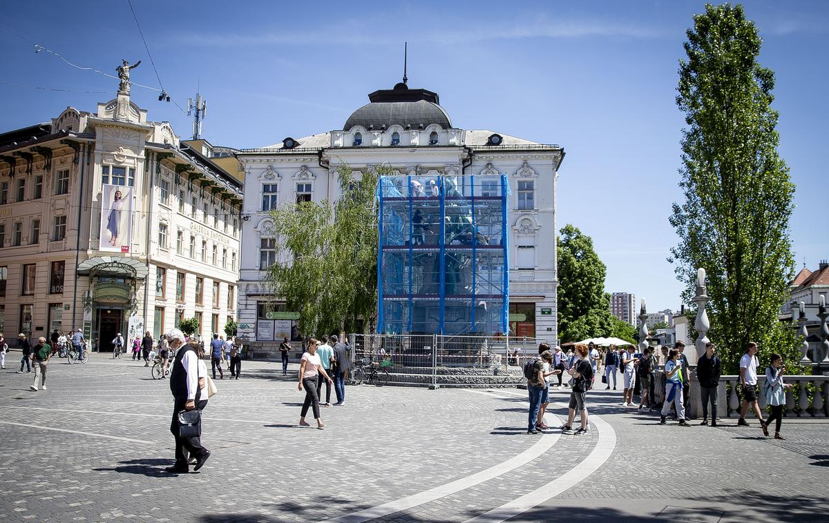 Obnova Prešernovega spomenika. | Dela na spomeniku bodo potekala do 24. maja. | Foto Ana Kovač