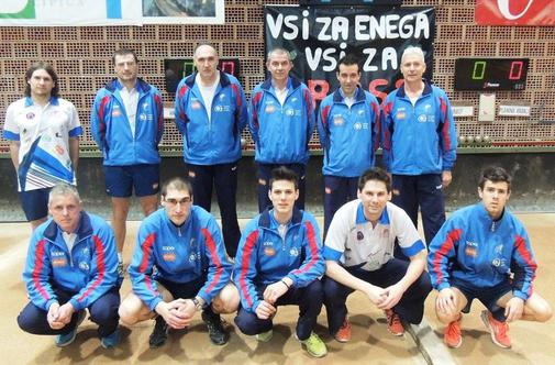 Kobjeglavci zanesljivo v četrtfinalu