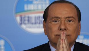 Berlusconi hoče ostati senator, napovedal je pritožbo v Strasbourgu