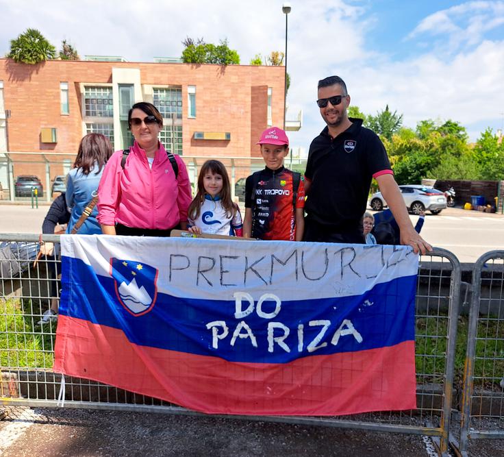 družina, giro | Foto: Alenka Teran Košir