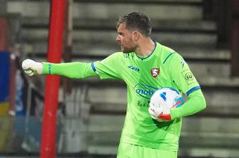 Belec ostal brez trenerja