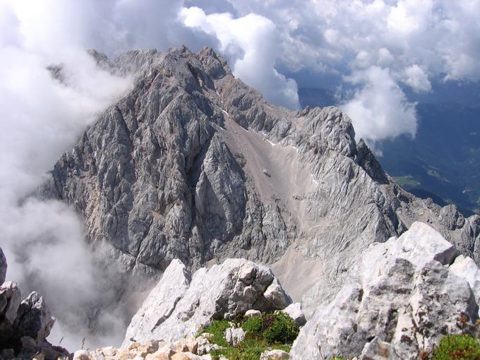 Z vrha se odpre razgled na sosednjo Jezersko Kočno. | Foto: Shutterstock