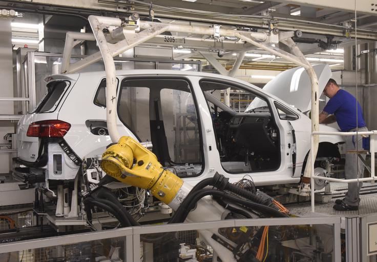 Spor med Volkswagnom in dvema dobaviteljema iz skupine Prevent Group je izbruhnil v petek. | Foto: 