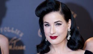 Dita Von Teese se ne pusti presenetiti