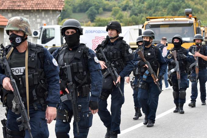 Kosovske posebne policijske enote na meji s Srbijo | Foto: Reuters