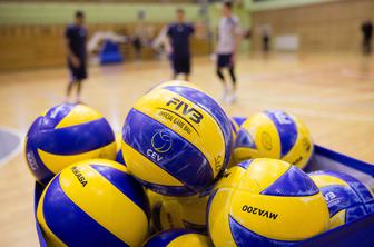 Slovenski ekipi v paraodbojki dobili tekmece na EP