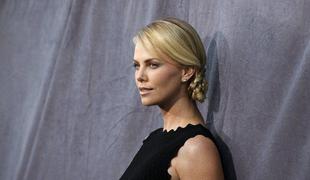 Materinska ljubezen Charlize Theron