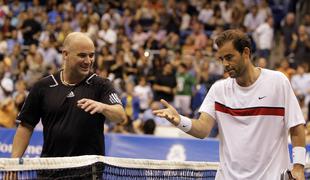 Ko so šle stvari preko meje dobrega okusa #video