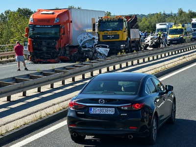 Huda prometna nesreča na Hrvaškem: udeleženih pet vozil, ena oseba umrla