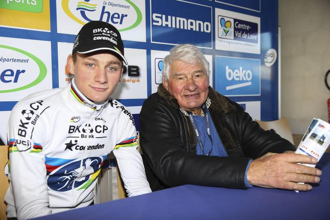 Van der Poel ima srečo z geni. Njegov dedek je legendarni francoski kolesar Raymond Poulidor, ki je bil na francoskem Touru kar osemkrat med najboljšimi tremi. | Foto: AP / Guliverimage
