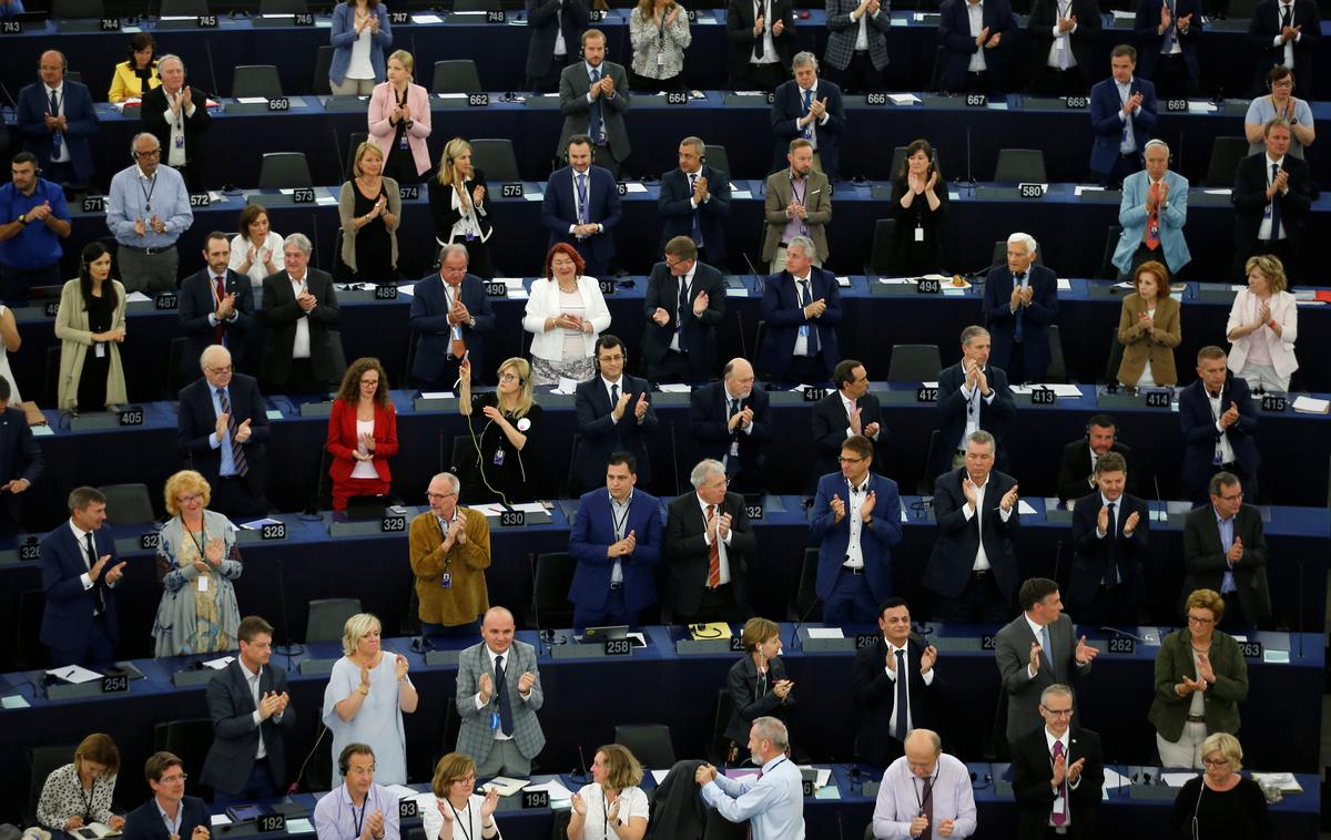 Evropski poslanci | Prihodnje volitve poslancev Evropskega parlamenta bodo od 6. do 9. junija prihodnje leto, v Sloveniji pa bodo potekale v nedeljo, 9. junija 2024. | Foto Reuters