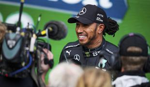 Hamiltonu najboljši startni položaj za sobotno sprintersko dirko