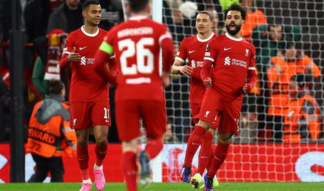 Bayer se je rešil v zadnjih sekundah, Liverpool znova brez milosti
