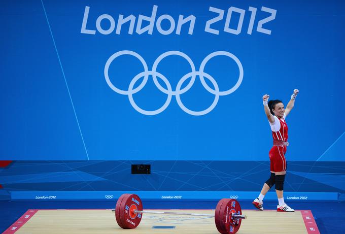 Brez bronaste olimpijske medalje bosta ostala tudi moldavska dvigovalka uteži Cristina Iovu … | Foto: Getty Images