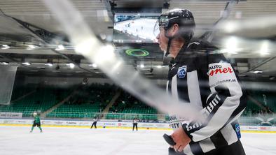 Dolgoletne sodniške izkušnje iz lige NHL na ljubljanskem ledu