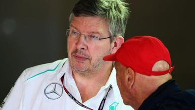 Pri Mercedesu postaja vroče: Brawn vrača udarec Laudi