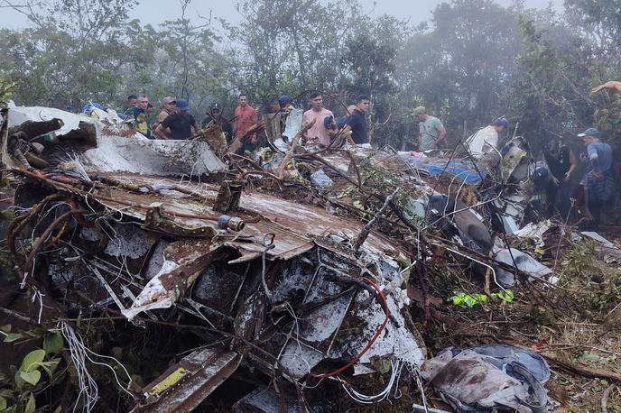 strmoglavljenje letala | Foto Reuters