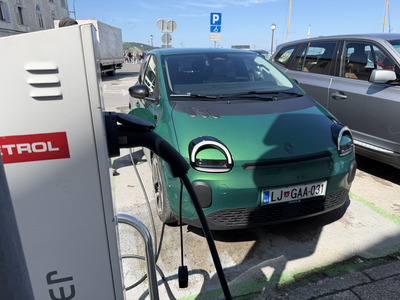 Električni avtomobili "pojedli" subvencije: denarja bo zmanjkalo že ta mesec