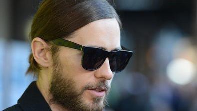 Jared Leto po pošti prejel človeški uhelj