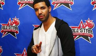 Drake nov album posnel v sodelovanju s še dvema raperjema