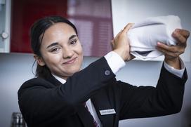 CPI, poklici, strežba, Nina Horvat