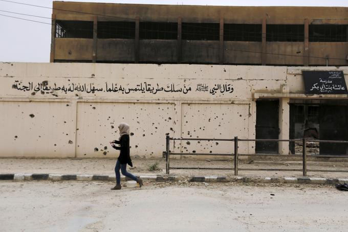 Borci skrajne islamistične skupine Islamska država (IS) so Palmiro zavzeli dvakrat. Prvič 23. maja 2015, nato pa še ob koncu leta 2016. | Foto: Reuters