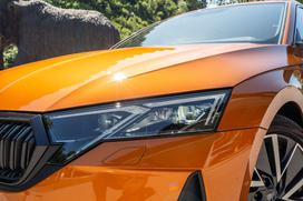 nova-skoda-octavia-porsche-inter-auto-ponudba-anniversary-edition-2025 (3)_1200