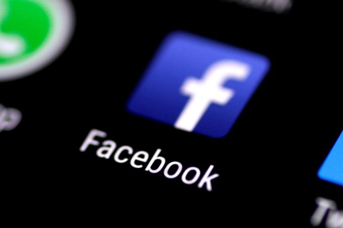 Pri Facebooku ocenjujejo, da je prek njihovega družbenega omrežja do 126 milijonov Američanov prišlo v stik z vsebinami, za katerimi stoji Rusija | Foto: Reuters