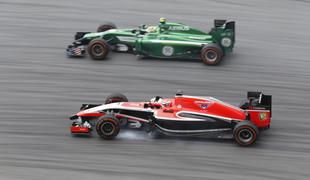 Propad dveh moštev f1, na štartu le še 18 dirkalnikov