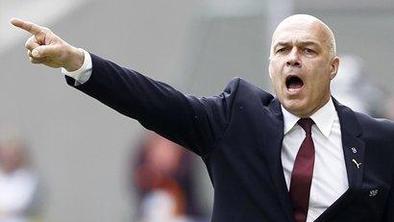 Gross ostal brez službe v Stuttgartu