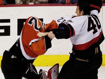 Ottawa in Philadelphia že več kot 20 let držita NHL rekord v kazenskih minutah