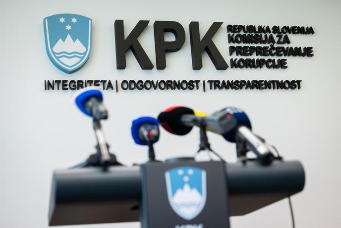 Pirc Musar za namestnika predsednika KPK imenovala dolgoletnega novinarja Radia Slovenija
