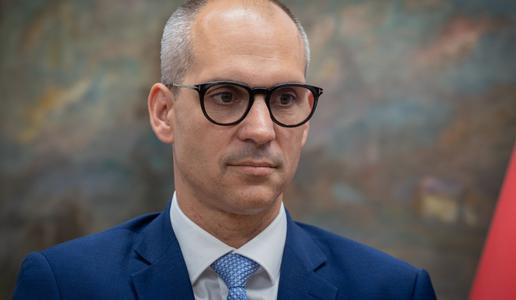 Vlada o naprednem zdravljenju redkih bolezni