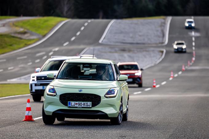 Suzuki swift sodi v sam vrh svojega avtomobilskega razreda. | Foto: Uroš Modlic