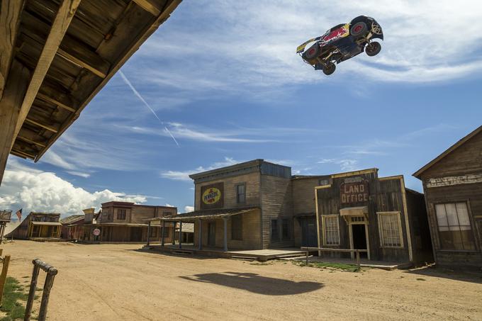 Byrce Menzies rekordni skok | Foto: Red Bull