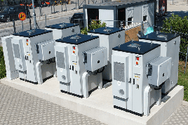 Se hranilnik energije izplača? BISOL Energija primerja prihodek treh sončnih elektrarn v 2026.