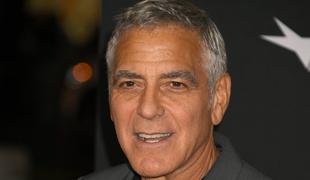 Clooney šaljivo o ropu v Louvru: Profesionalni ropar bi bil zelo ponosen na te fante