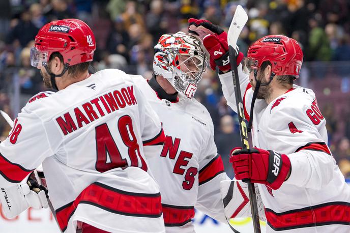 Carolina Hurricanes | Carolina Hurricanes bodo gostili Boston Bruins. | Foto Reuters