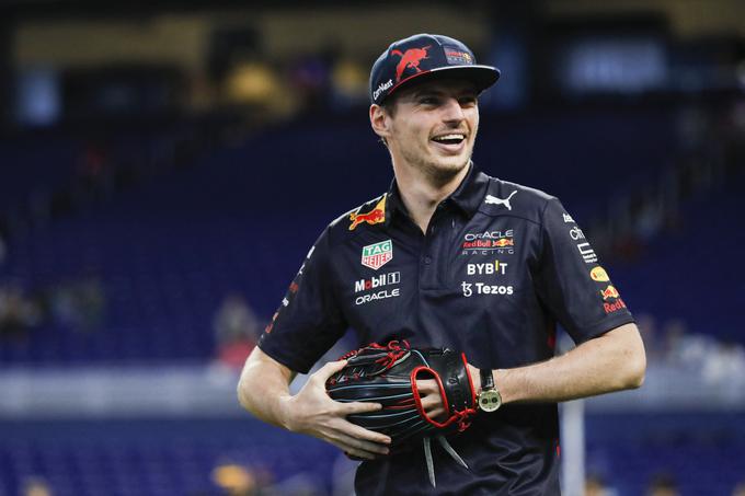 Verstappen je vrgel prvo žogo na tekmi tekmi Miami Marlins. | Foto: Reuters