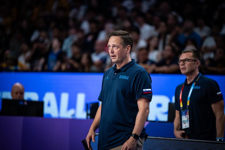 Sekulić se je postavil v bran kapetanu Dončiću. | Foto: FIBA