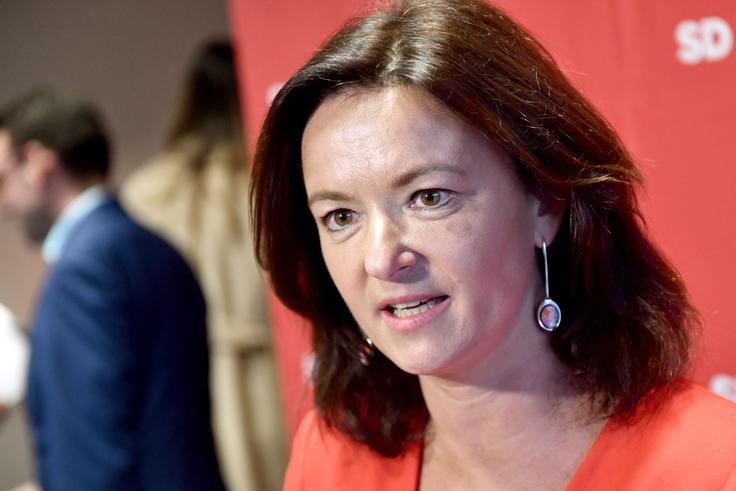 Dokler bo Hrvaška zavračala spoštovanje in implementacijo arbitražne razsodbe, ne izpolnjuje pogojev za vstop v schengensko območje, poudarja nosilka liste SD Tanja Fajon. | Foto: STA ,