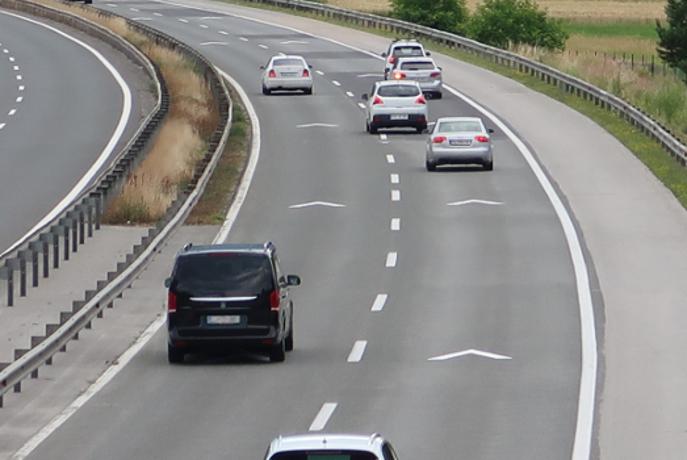 Kako "fer" je slovenski šofer?