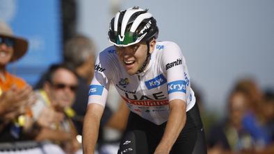 Izmučeni Pogačar se je odpeljal Vingegaardu in mu odščipnil nove sekunde!