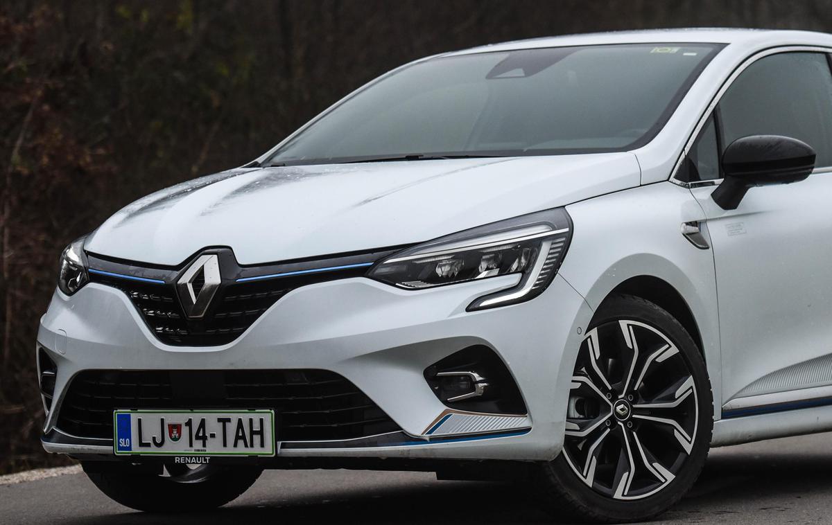 Renault clio e-tech hybrid | Renault je v prvem četrtletju pričakovano najbolje prodajani avtomobil v Sloveniji. Renault jih je registriral 826, lani do konca marca 885. | Foto Gašper Pirman